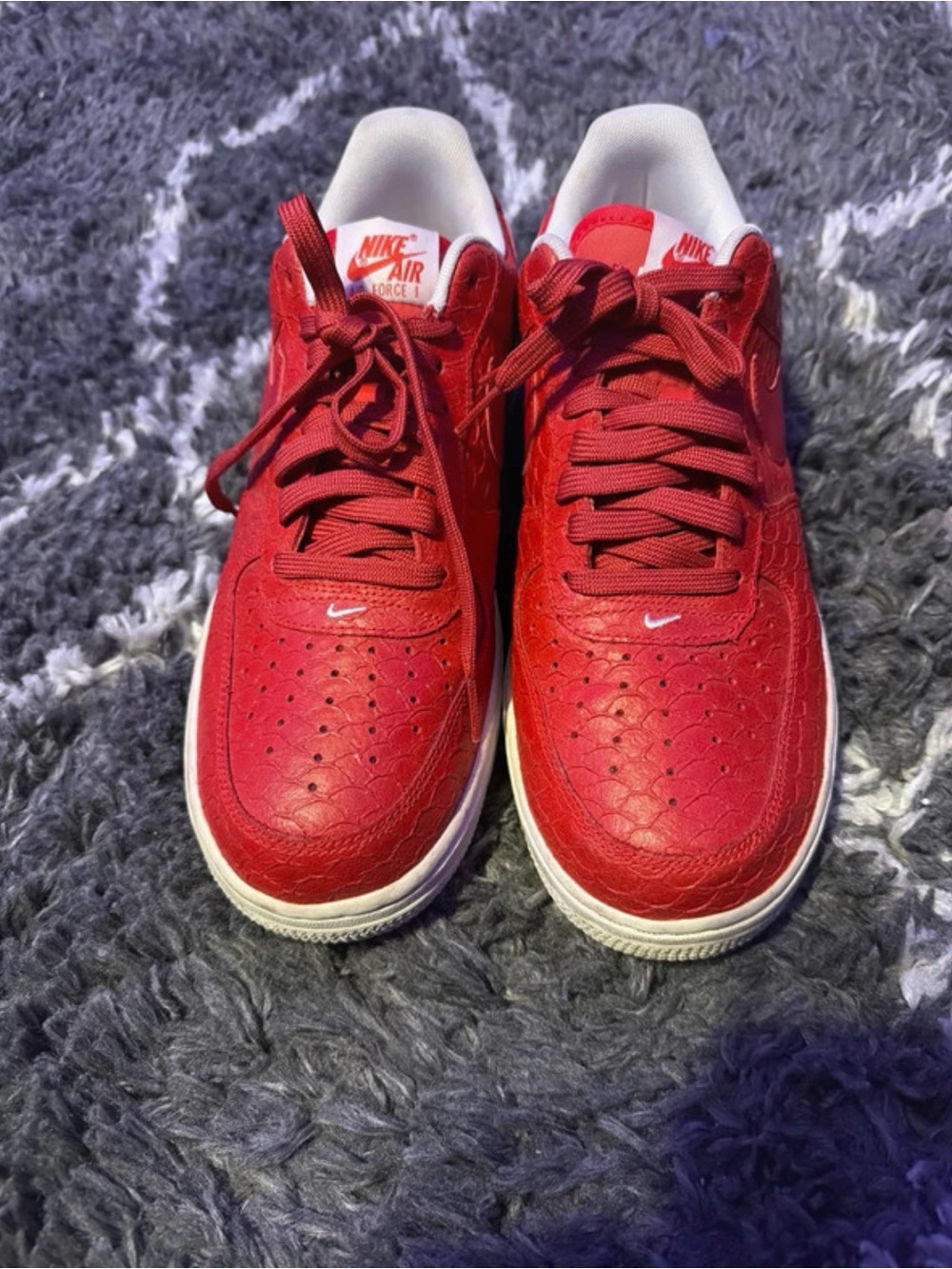 Nike Men’s Red Low-Top Sneakers